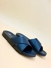 NEW , WOMEN SLIPPERS S9