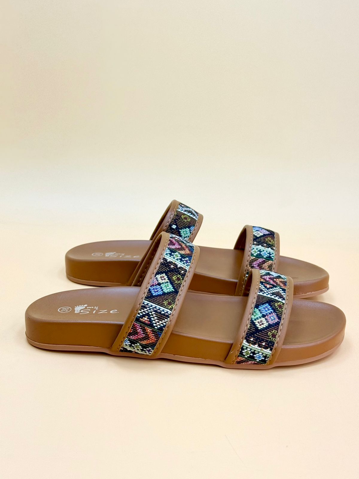 NEW , WOMEN SLIPPERS S7