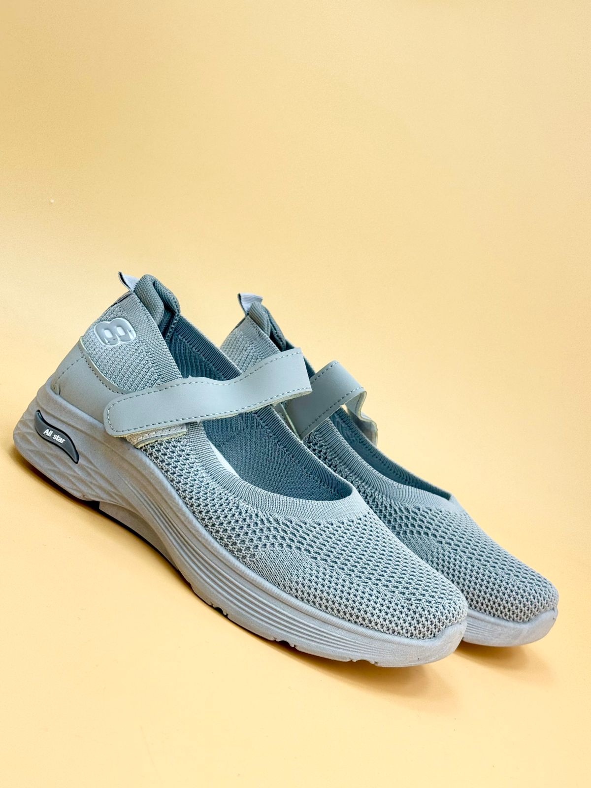 W804 WOMEN SALE