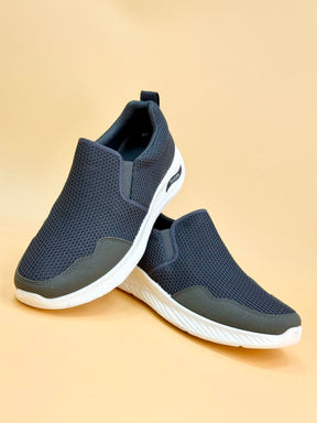 MEN SALE SIZE FROM 40 TO 45 M4