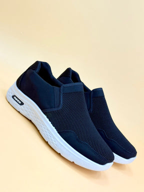 MEN SALE SIZE FROM 40 TO 45 M9