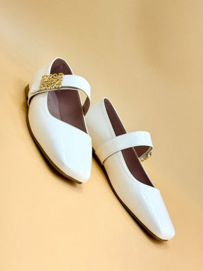 NEW ,  WOMEN FLAT SHOES W305