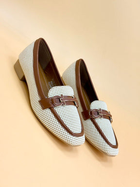 NEW ,  WOMEN FLAT SHOES W471