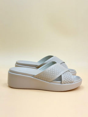 NEW ,  WOMEN SLIPPERS W506