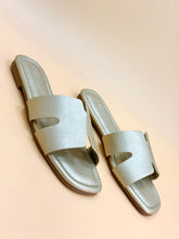 NEW , WOMEN SLIPPERS S22