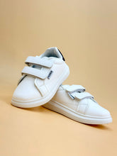 NEW , KIDS SHOES K114