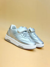 NEW , KIDS SHOES K113