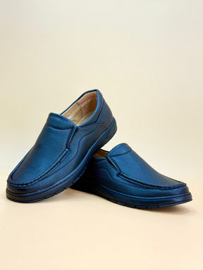 NEW , MEN SHOES M962