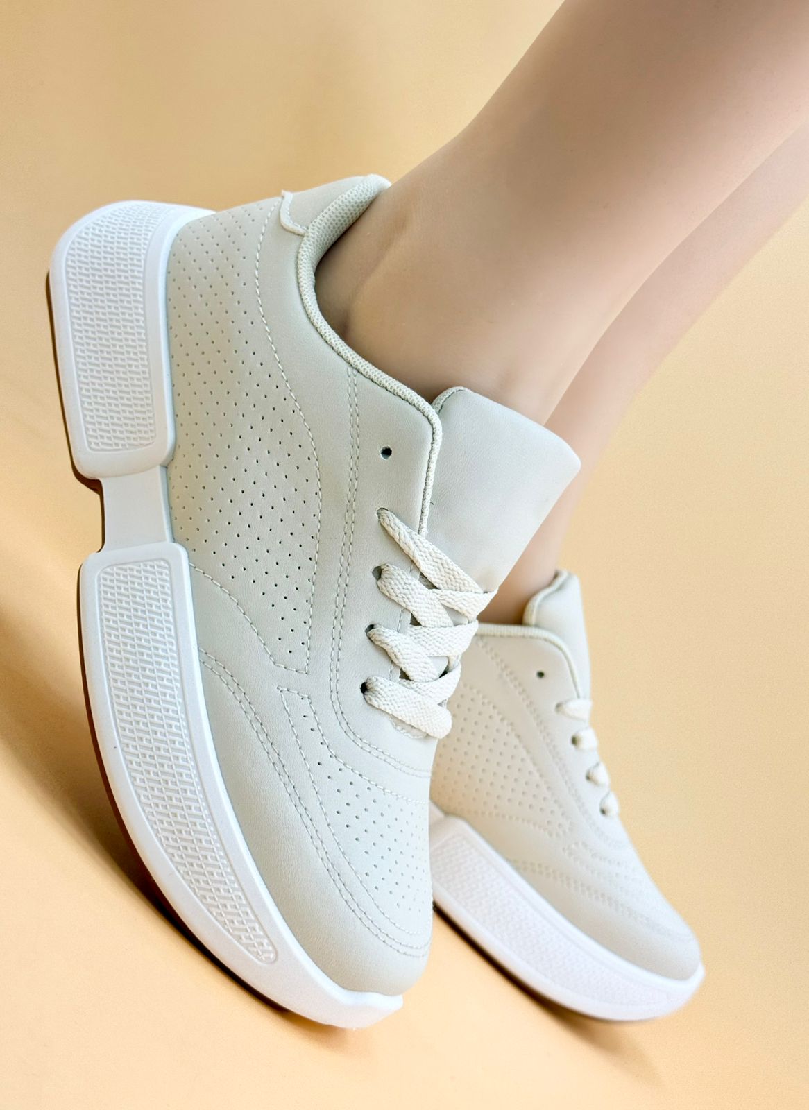 NEW ,  WOMEN FLAT SHOES W239
