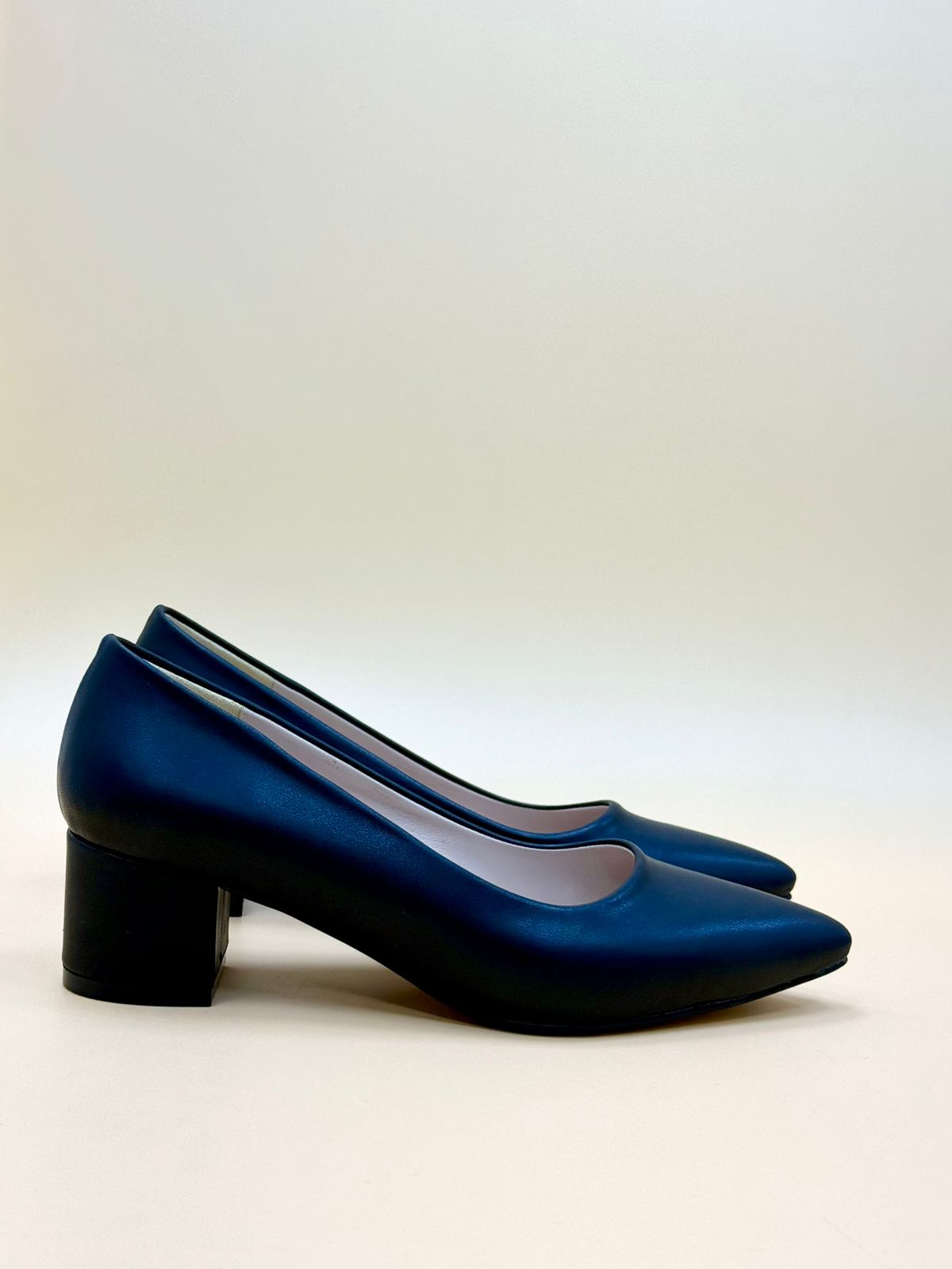 NEW ,  WOMEN SHOES HEELS W648