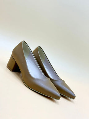 NEW ,  WOMEN SHOES HEELS W648