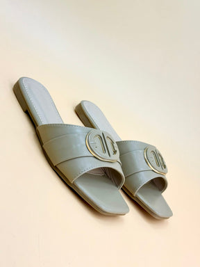 NEW , WOMEN SLIPPERS S26