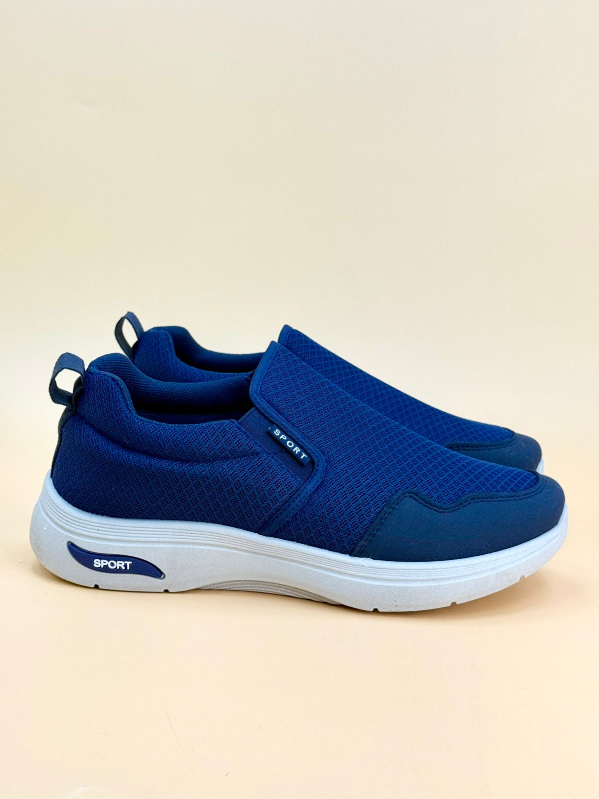 MEN SALE SIZE FROM 40 TO 45 M80