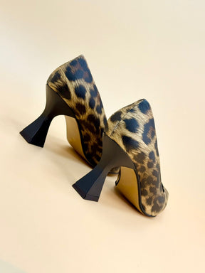 NEW ,  WOMEN SHOES HEELS W652
