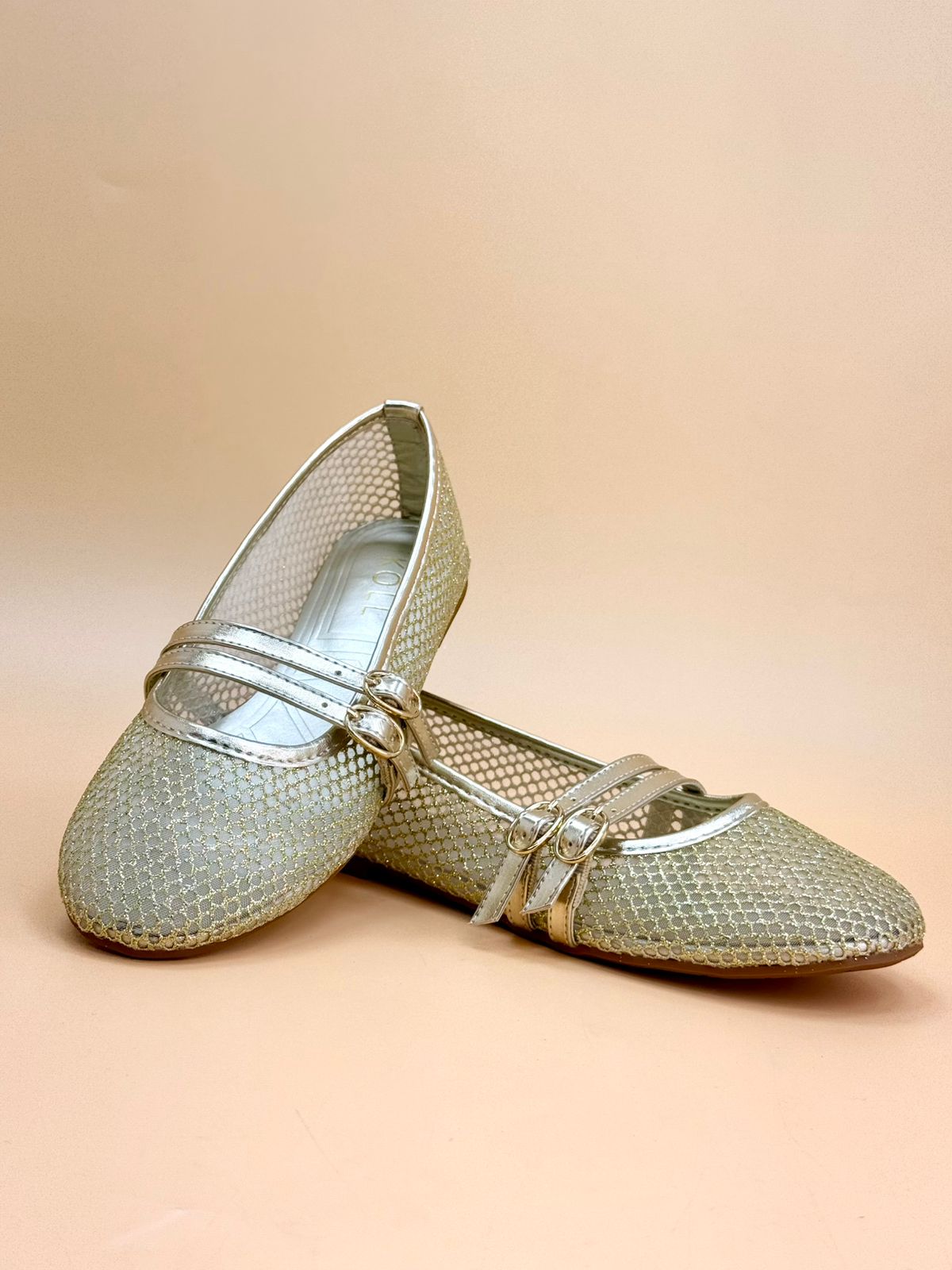 NEW , WOMEN SHOES W236
