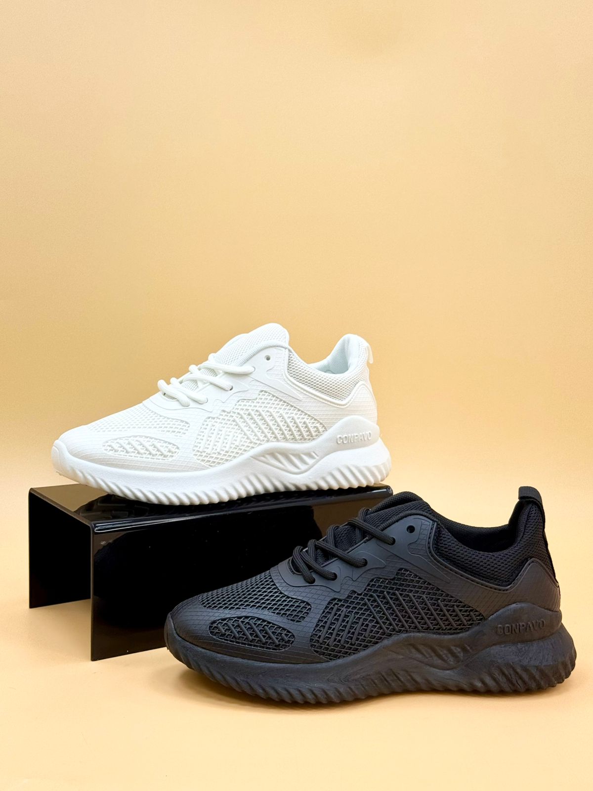 NEW , WOMEN SHOES W141