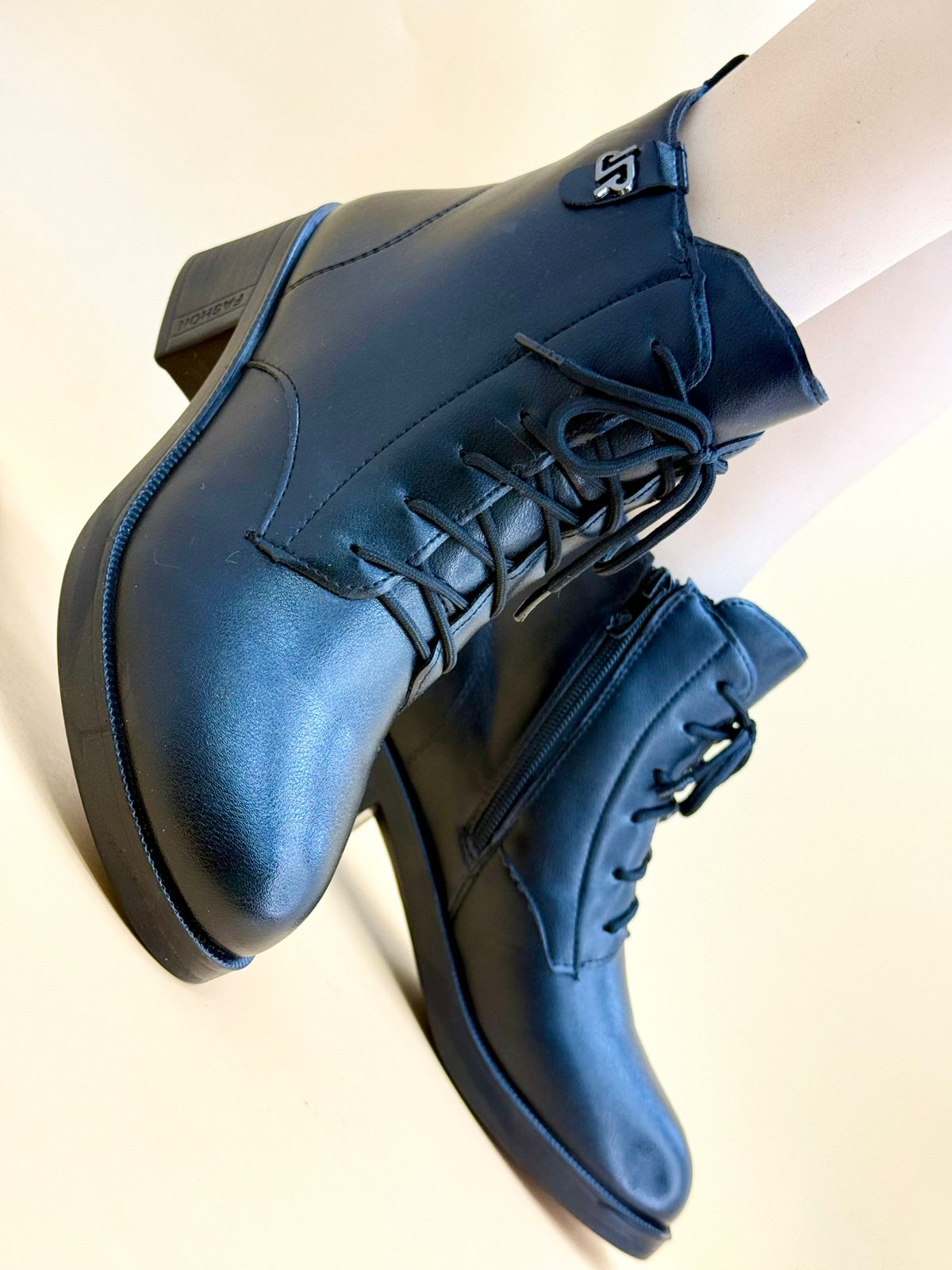 WOMEN SHOSE WW105