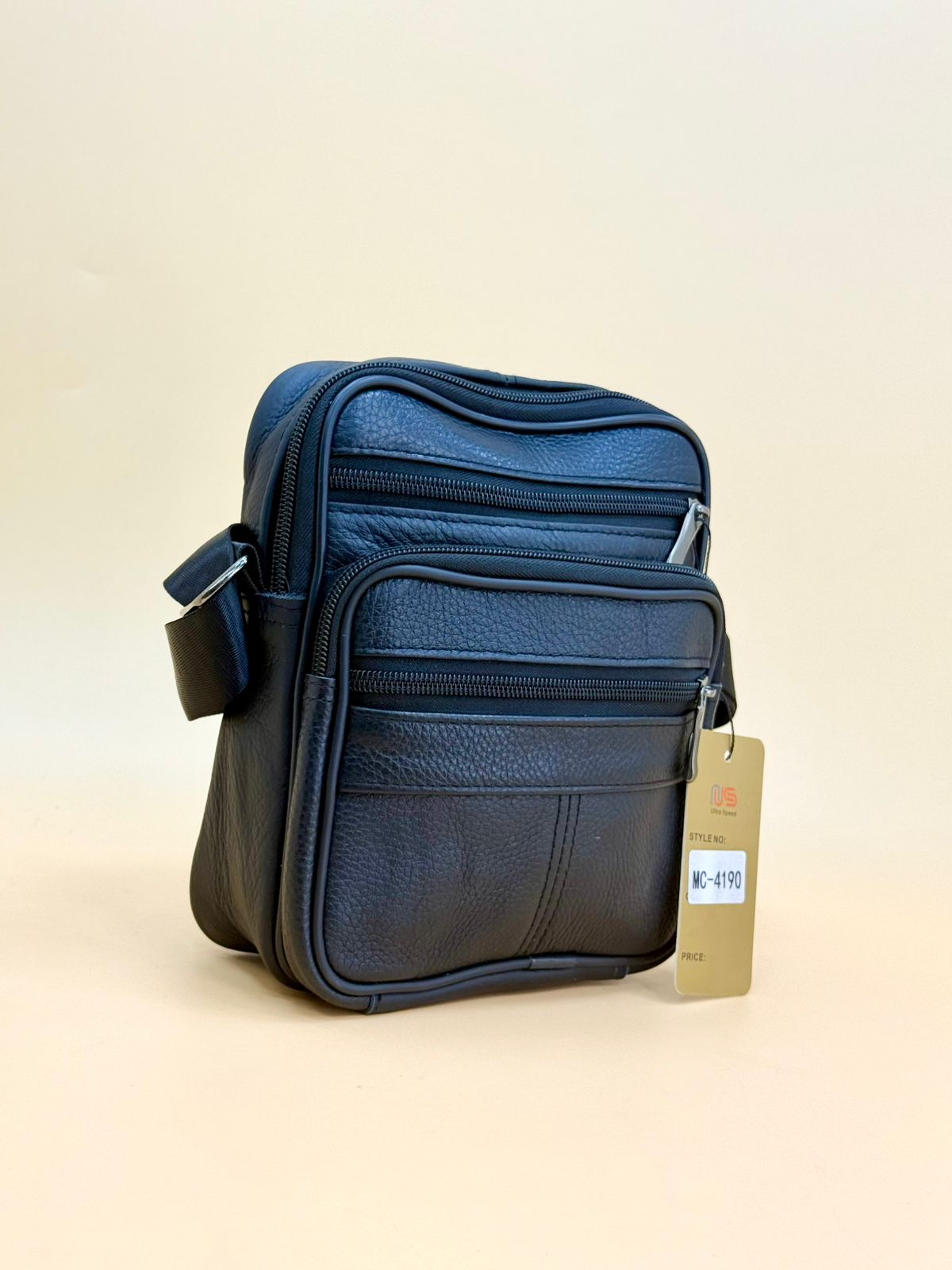 NEW 2025 , MEN' HANDBAGS & SHOULDER BAGS D2