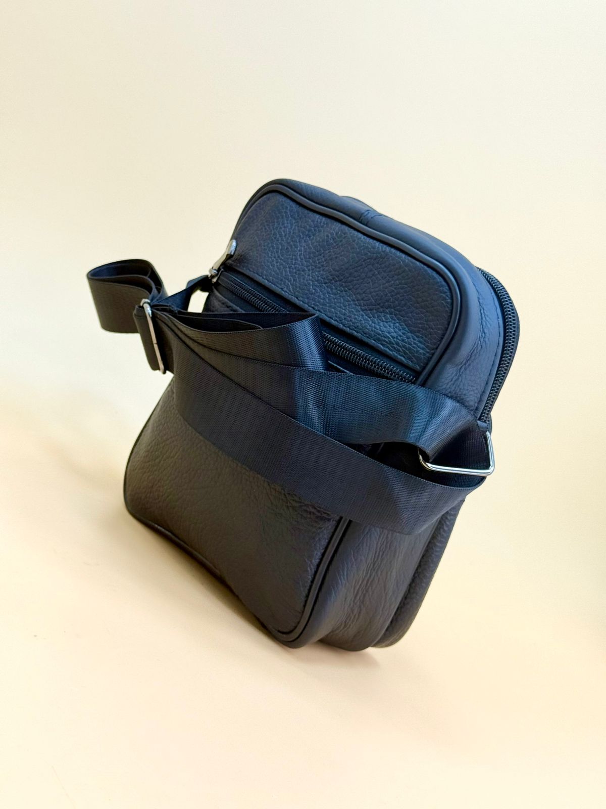 NEW 2025 , MEN' HANDBAGS & SHOULDER BAGS D2