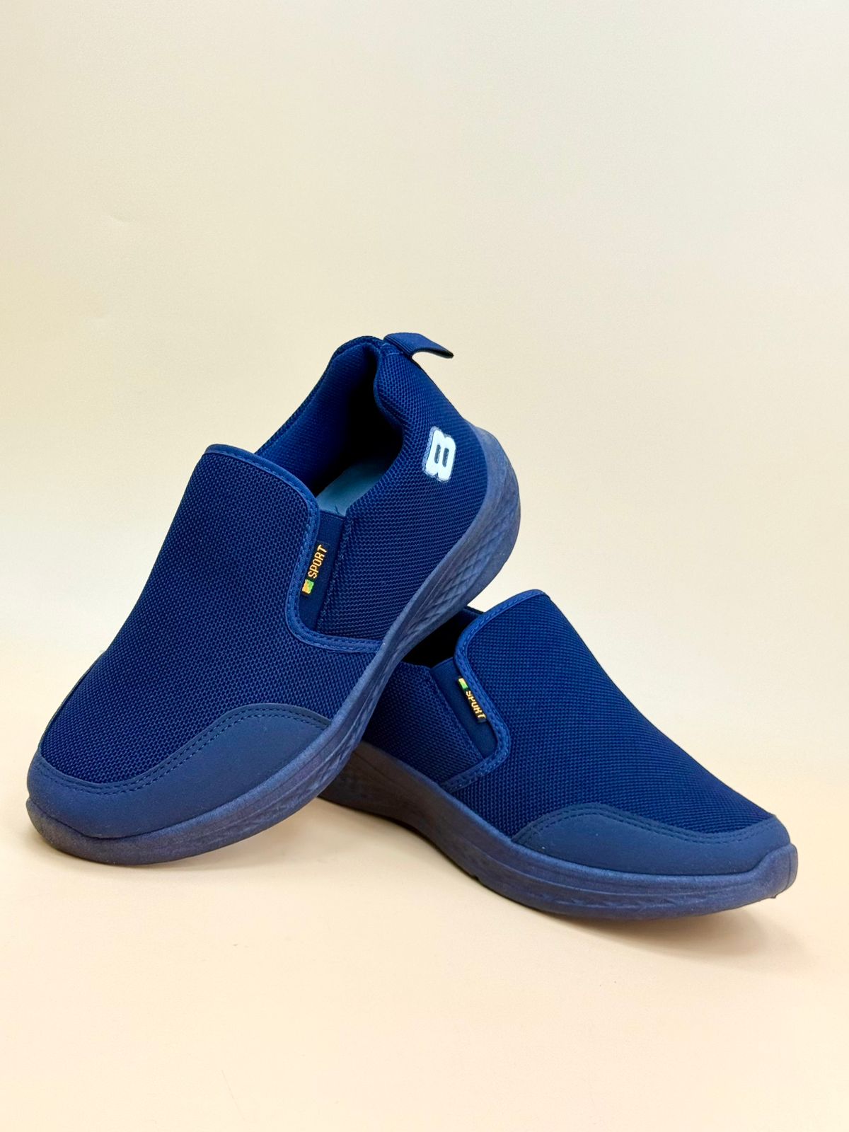 MEN SALE SIZE FROM 40 TO 45 M7