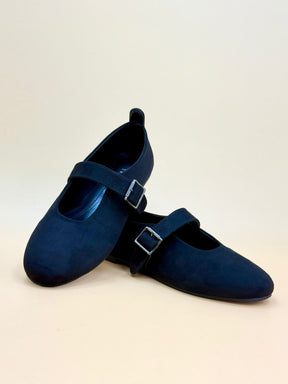 NEW ,  WOMEN FLAT SHOES W372