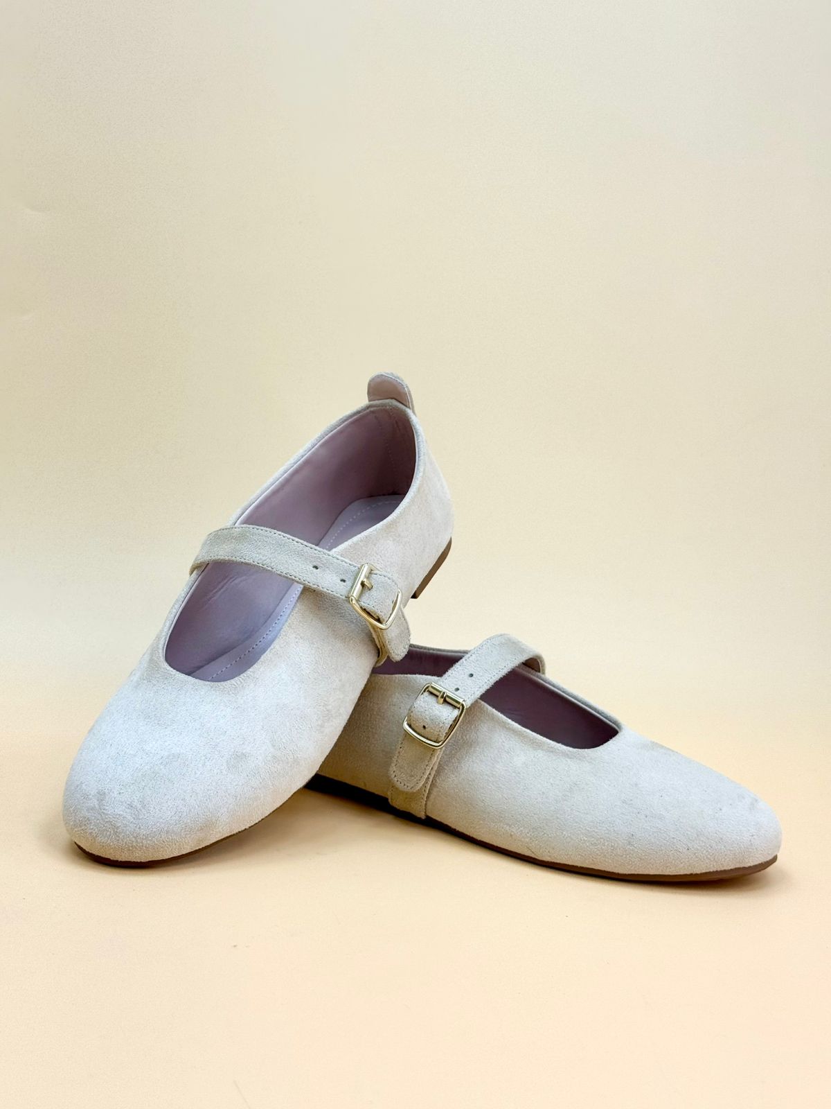 NEW ,  WOMEN FLAT SHOES W372