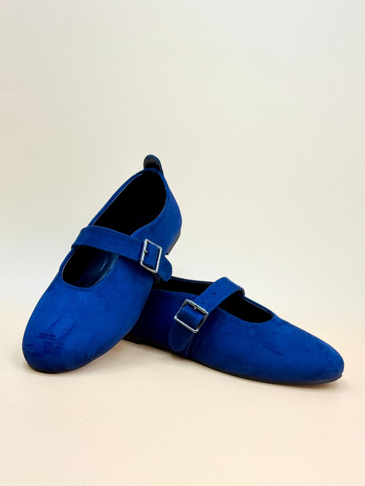 NEW ,  WOMEN FLAT SHOES W372