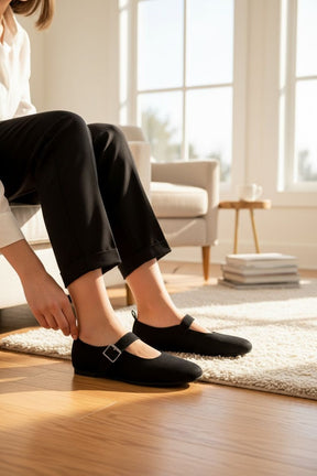 NEW ,  WOMEN FLAT SHOES W372