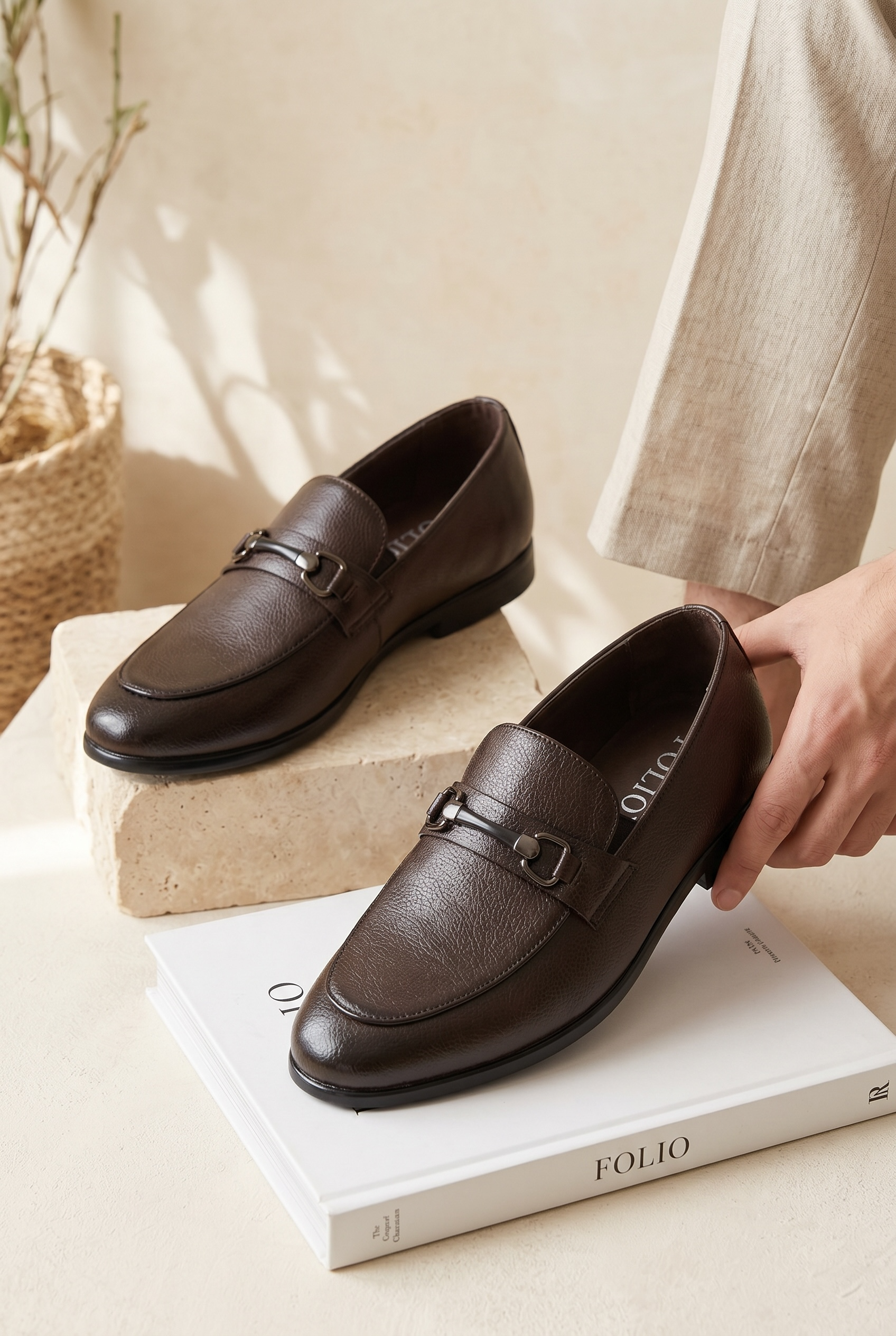 NEW ,  MEN SHOES  M26 , MADE IN CHINA