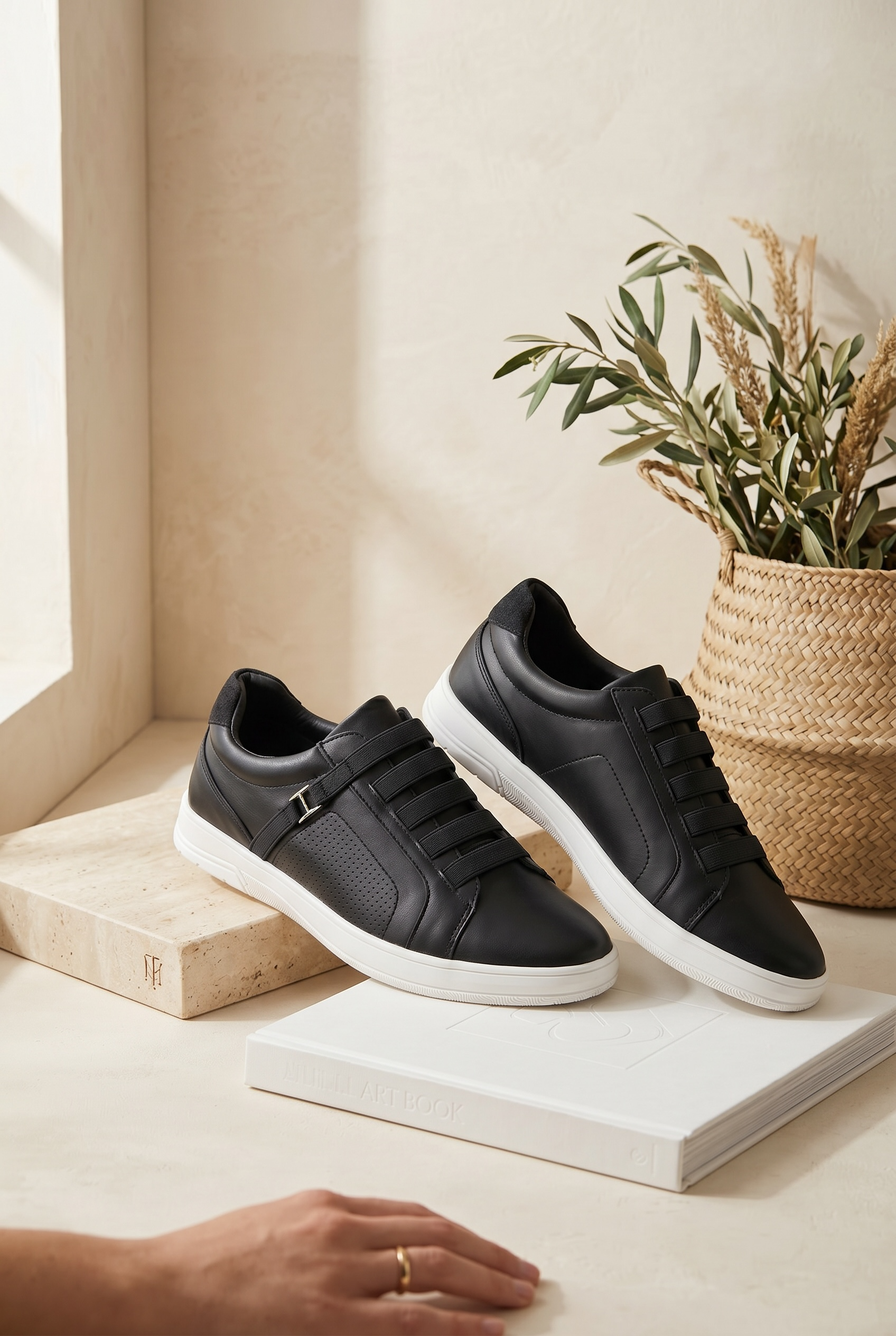 NEW ,  MEN SHOES  M181, MADE IN CHINA