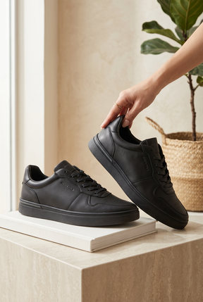 NEW ,  MEN SHOES  M918, MADE IN CHINA
