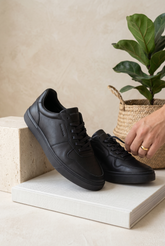 NEW ,  MEN SHOES  M918, MADE IN CHINA