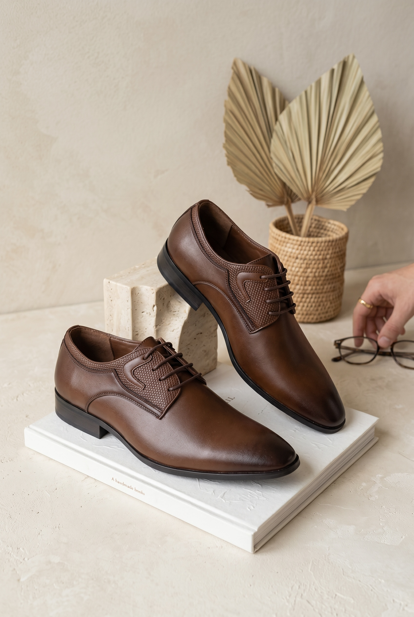NEW ,  MEN SHOES  M903 , MADE IN CHINA