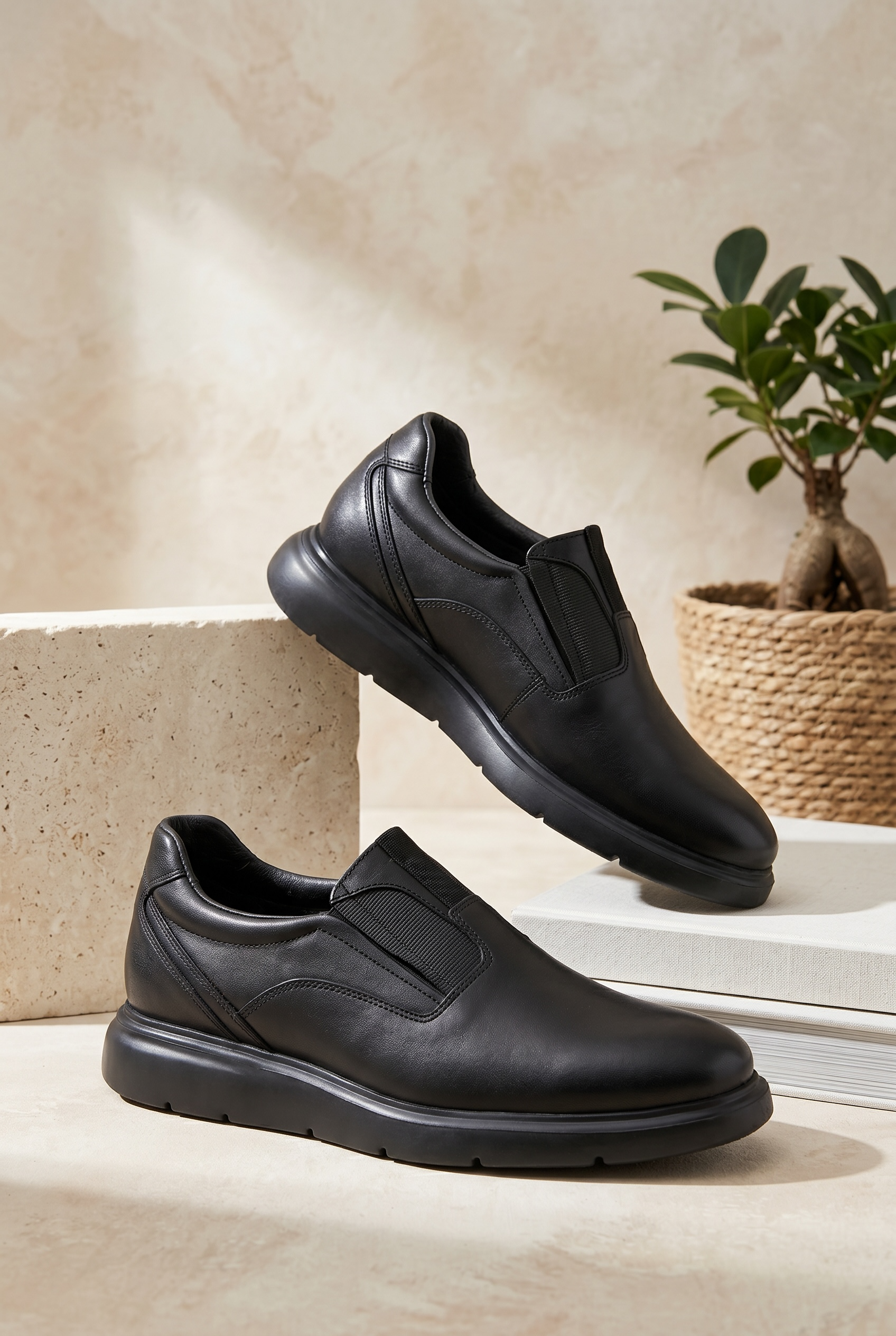 NEW ,  MADE IN TURKEY GENUINE LEATHER MEN SHOES M885