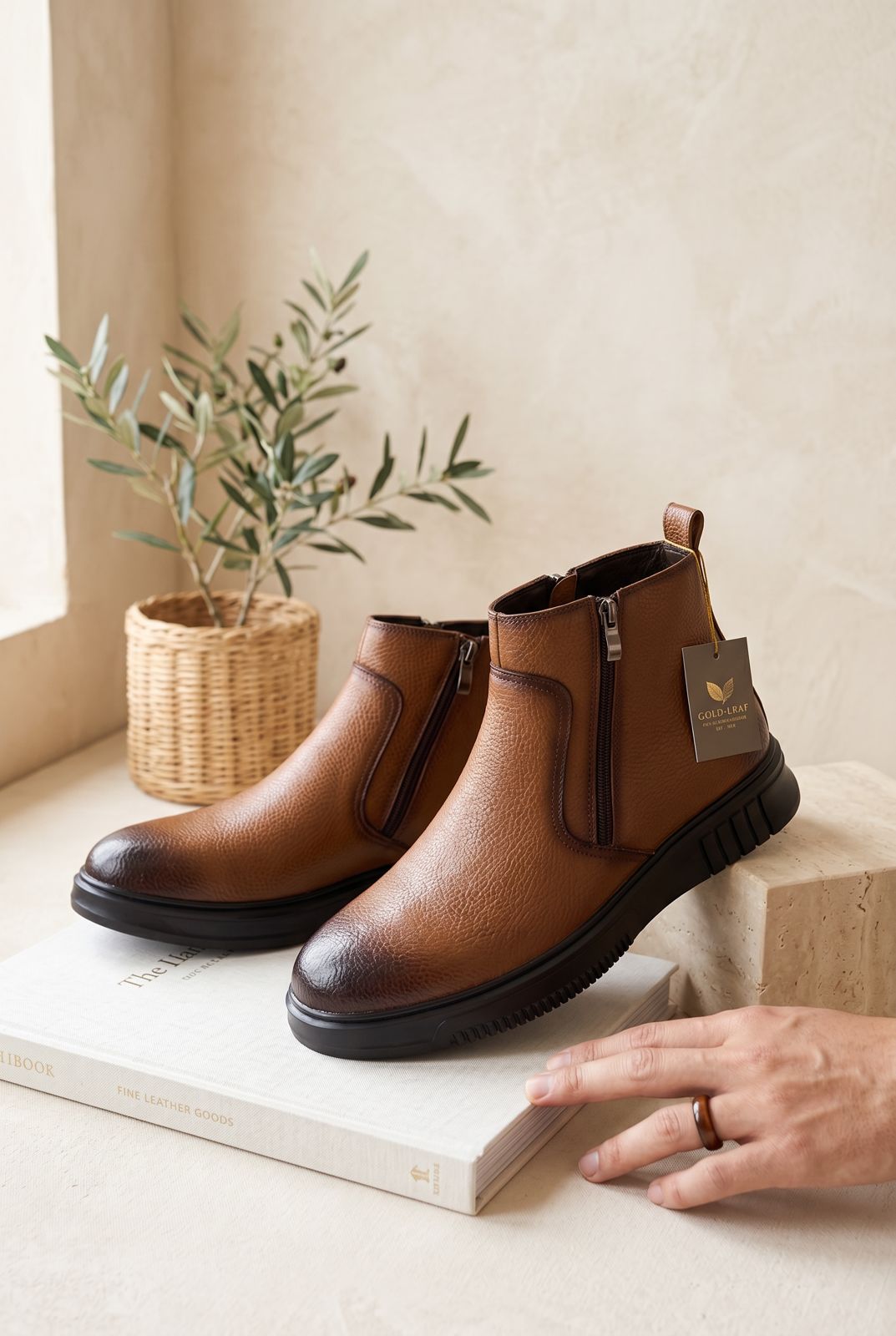 NEW ,  MEN BOOTS  M229 , MADE IN CHINA