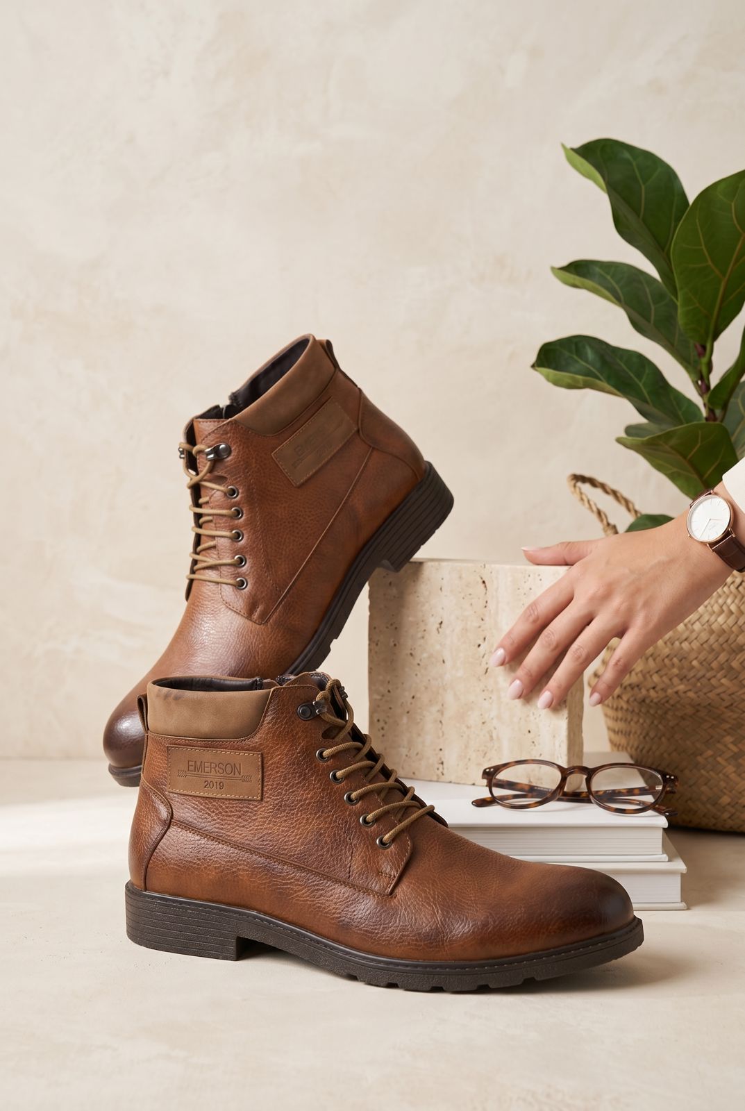 NEW ,  MEN BOOTS M87 , MADE IN CHINA