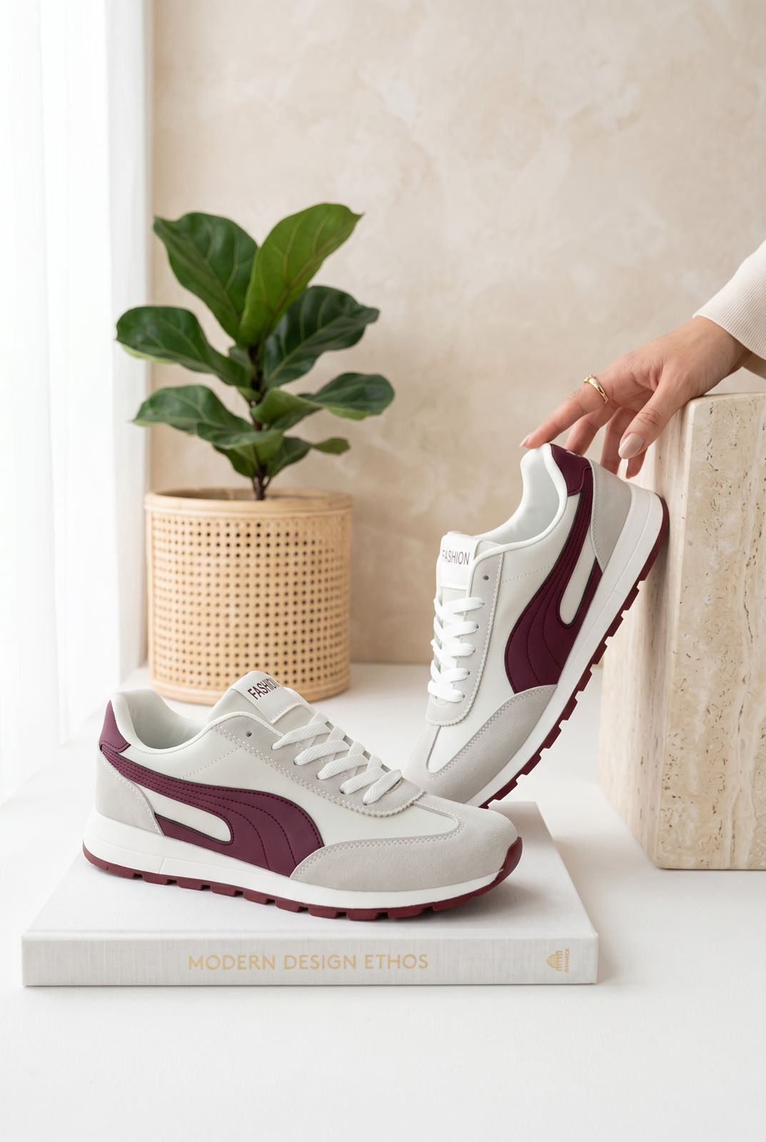 NEW , MEN SHOES M549