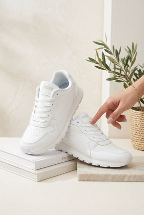 NEW , MEN SHOES M550