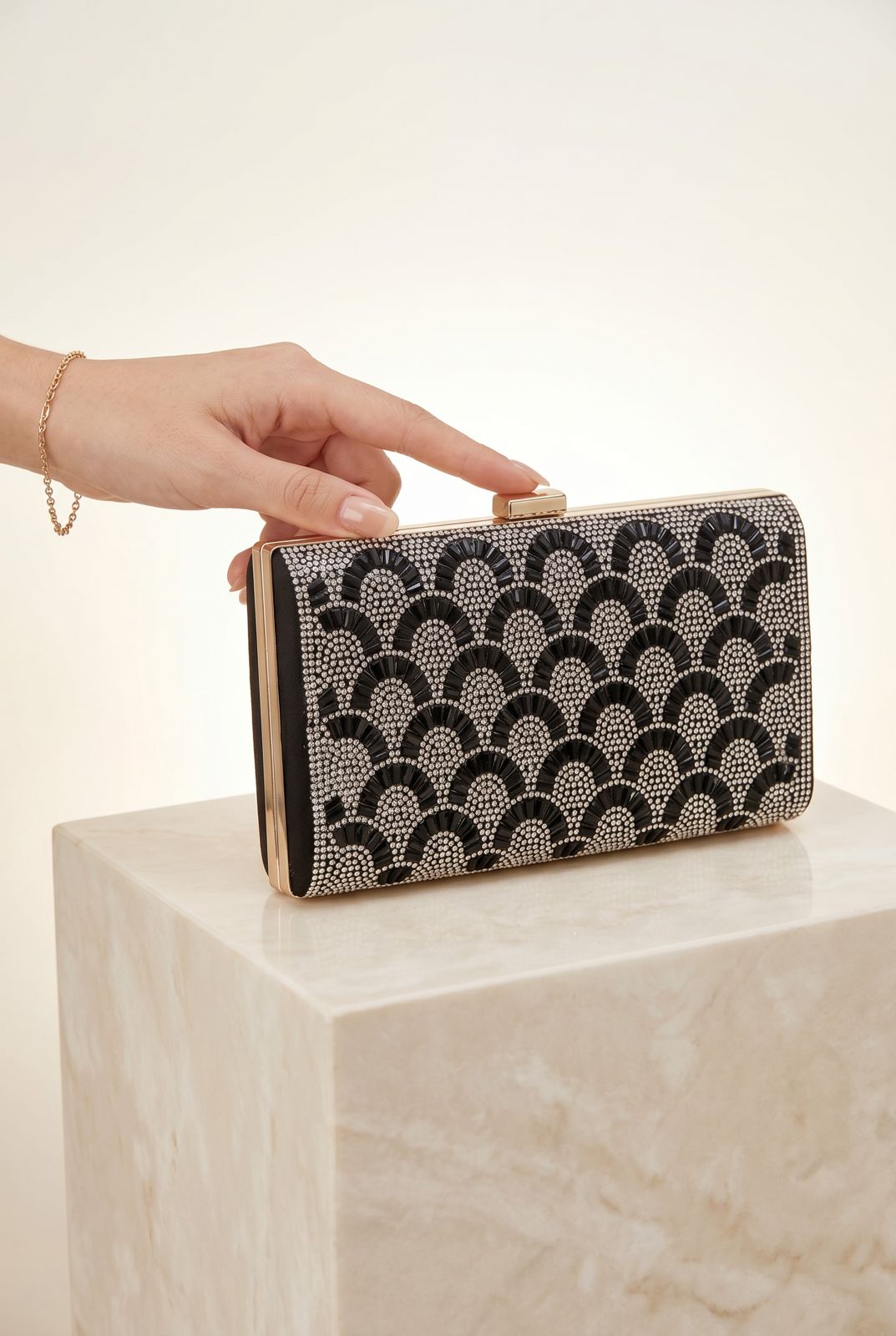 NEW 2023 ,  WOMEN HANDBAGS B16