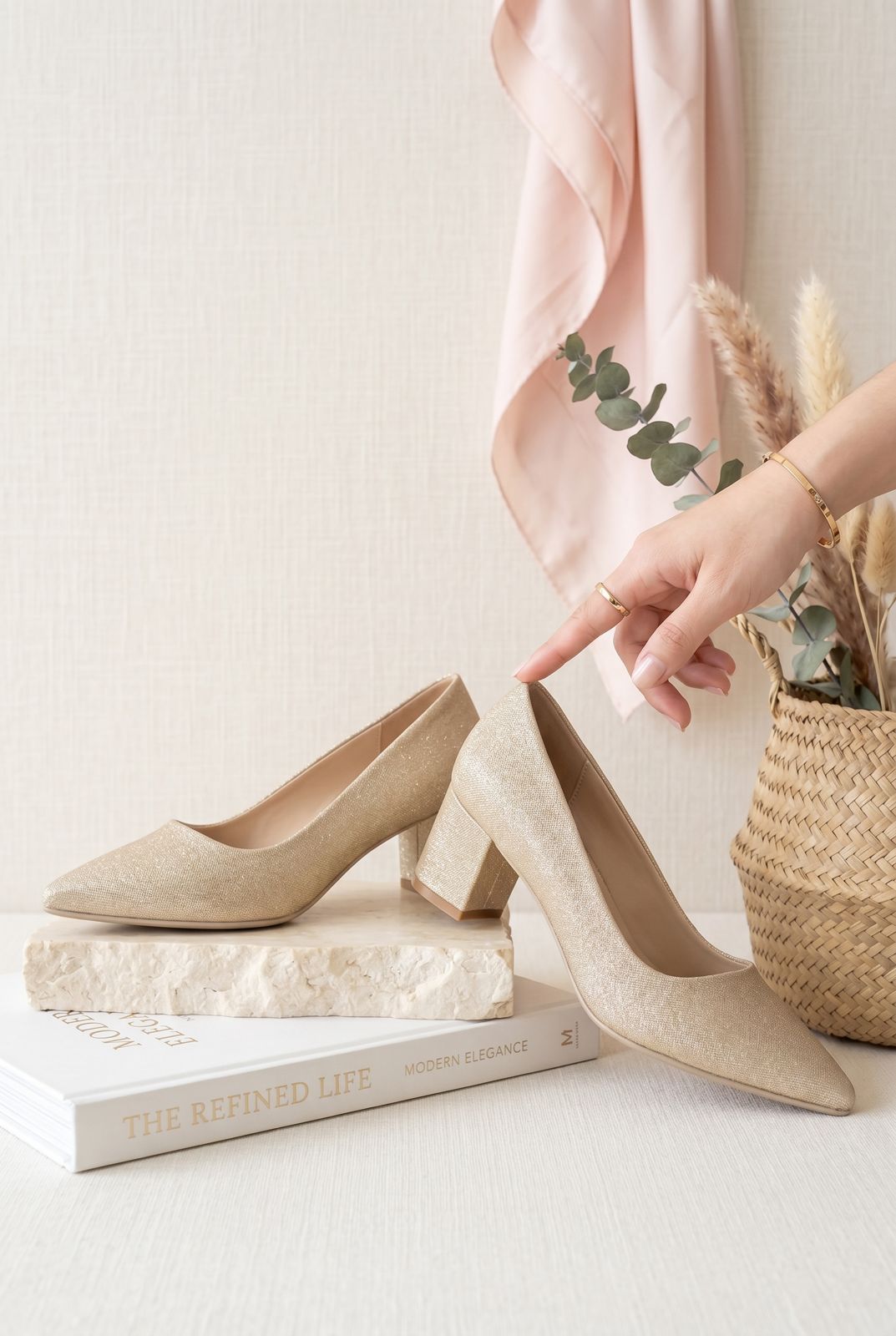 WOMEN SHOES HEELS W167