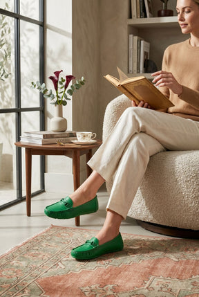 NEW , WOMEN SHOES W372