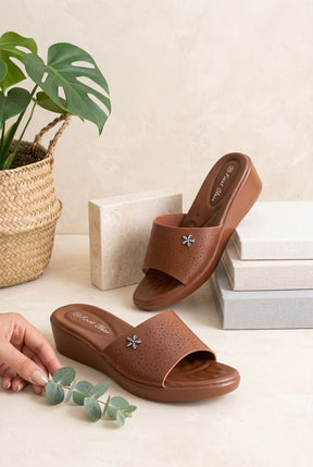 WOMEN SLIPPERS W737