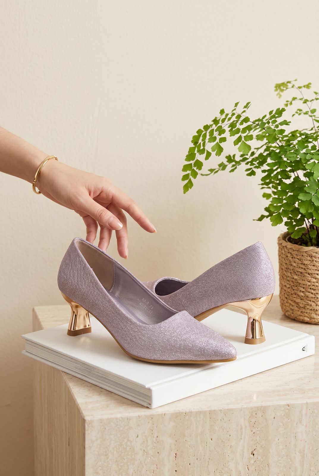 WOMEN SHOES HEELS W504