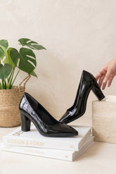 NEW ,  WOMEN SHOES HEELS W658