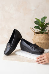 NEW , WOMEN SHOES W681