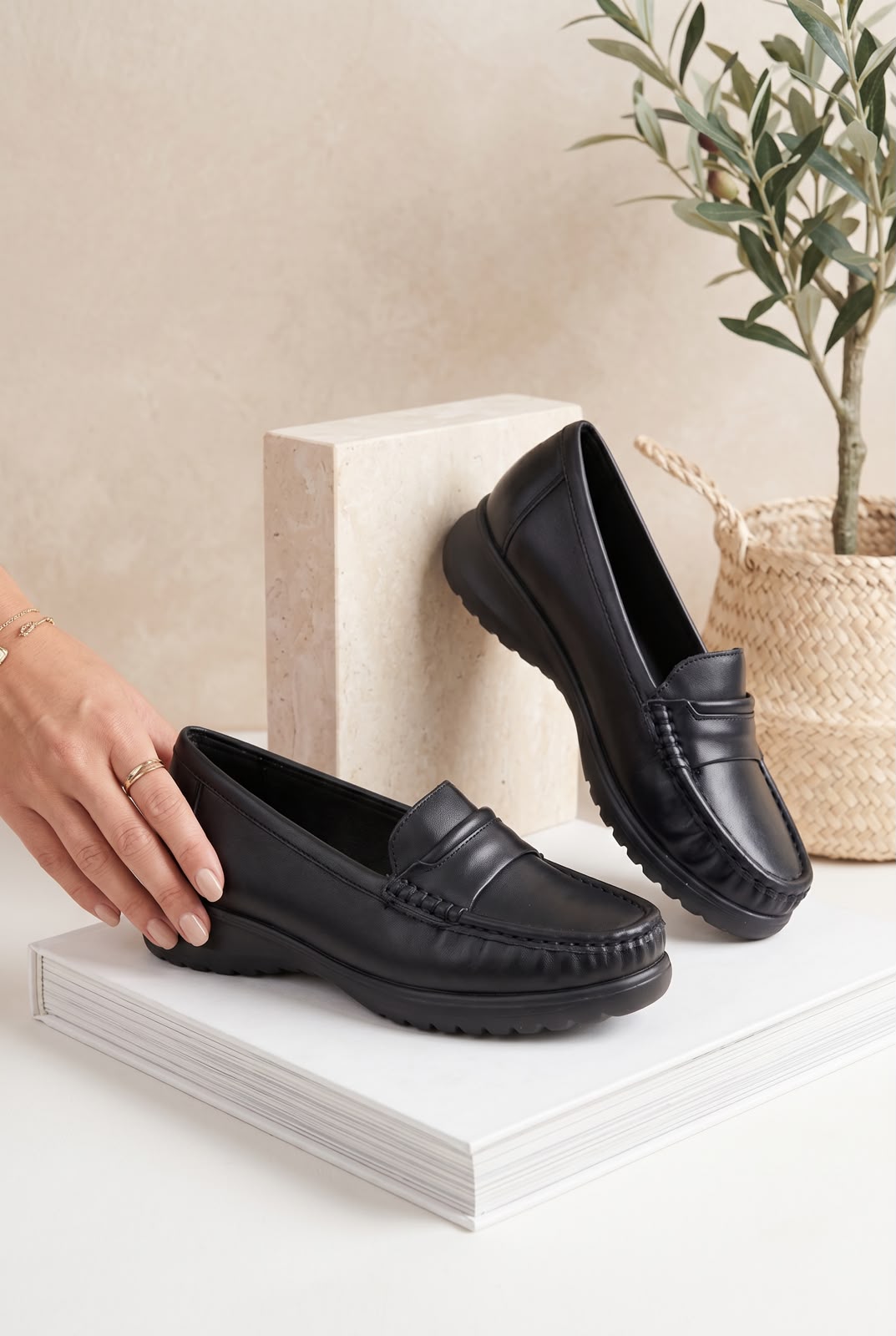WOMEN SHOES W717