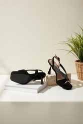 NEW ,  WOMEN SHOES HEELS W108