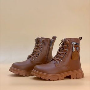 NEW , KIDS SHOES  KW3