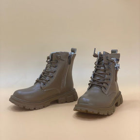NEW , KIDS SHOES  KW3