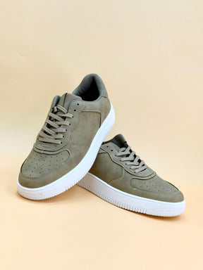 NEW , MEN SHOES M548